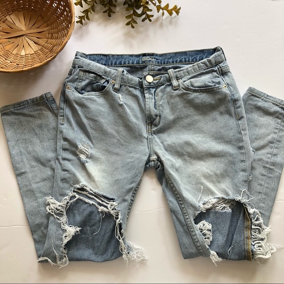 BDG | Slim Boyfriend Distressed Jeans - Picture 2 of 10